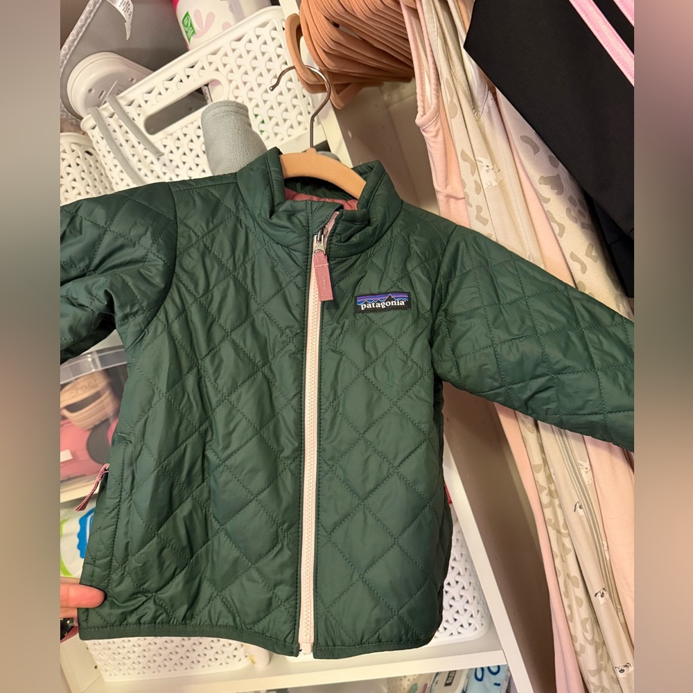 12-18 Green Patagonia Nano Puff